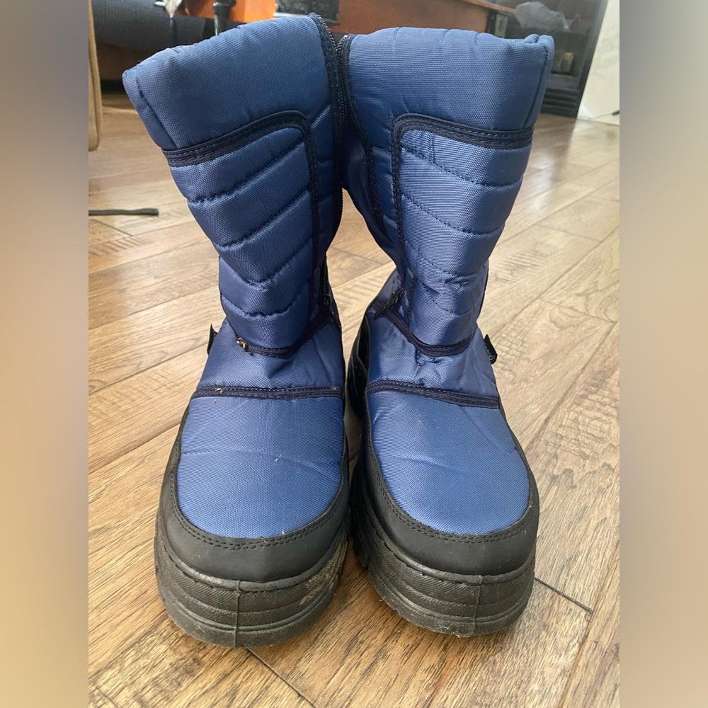 Skadoo Women's Winter Skiing Boots - Blue - Size US 12 - Preowned
